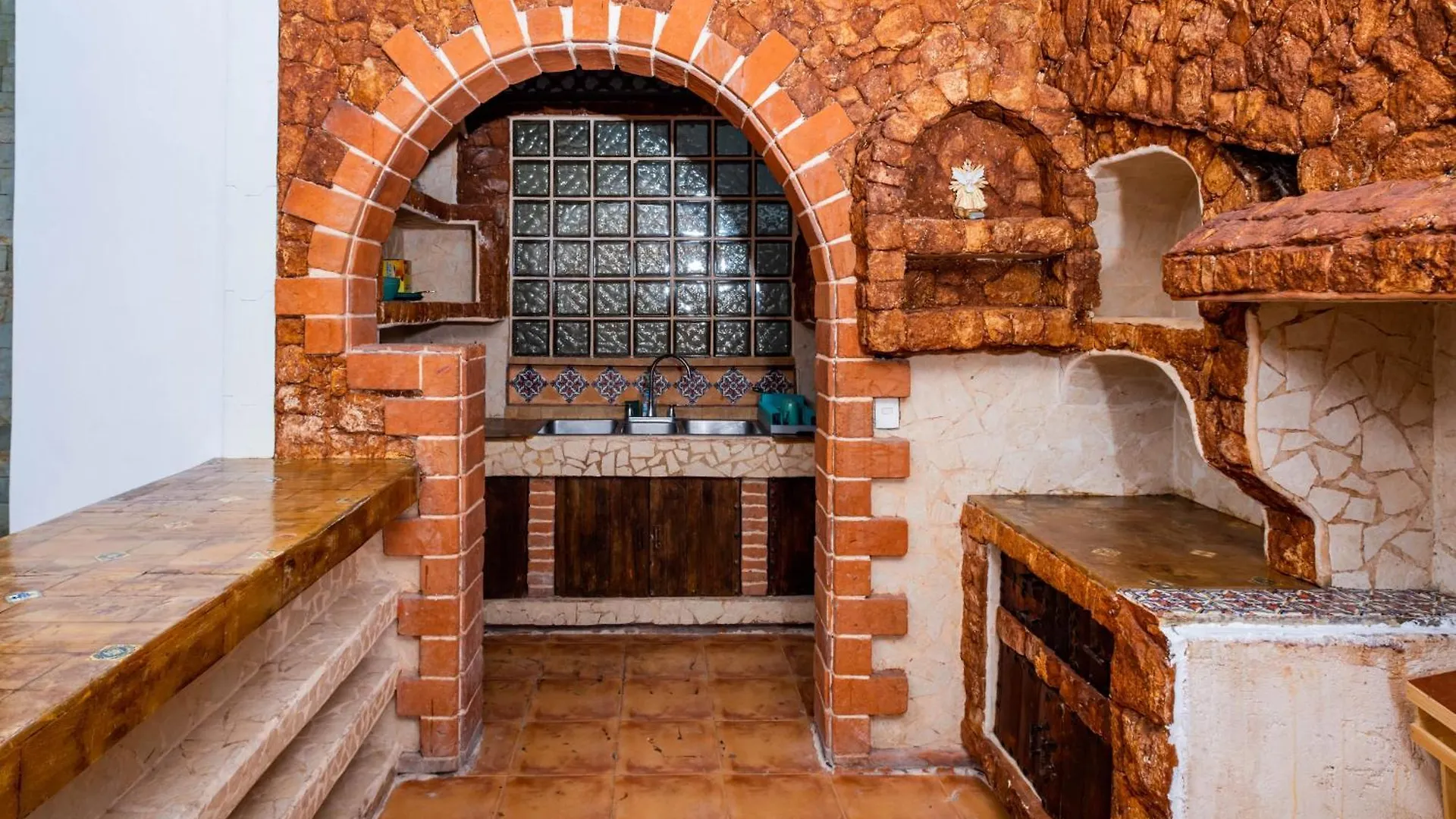 Vica Guest House Con Piscina En La Entrada De La Zona Hotelera Κανκούν Μεξικό